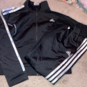 adidas track suit size 10/12 kids